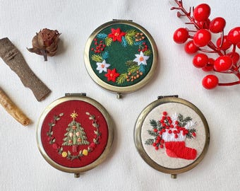 Christmas Embroidered Compact Mirror, Vintage Makeup Mirror, Gift For Her, Christmas Tree Wreath Poinsettia Mirror, Stocking Stuffer