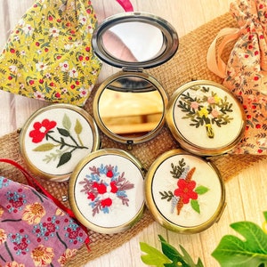 Floral Embroidered Compact Mirror, Vintage Makeup Mirror, Gift For Her, Aesthetic Bridesmaid Gift, Bridesmaid Compact Mirror, Collection 3