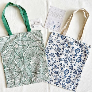 REVERSIBLE Leichte Canvas-Einkaufstasche mit Blumen- und Blattdrucken, niedliche Stickerei-Markttasche, umweltfreundliche Einkaufstasche, ästhetische Tasche