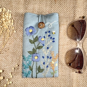 Flower Embroidered Glasses Case, Soft Linen Padded Eyeglasses Sleeve, Cute Floral Sunglasses Pouch 3.Blue-Flower Garden