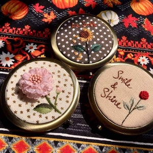 Sunflower Rose Embroidered Compact Mirror, Vintage Makeup Mirror, Gift For Her, Aesthetic Bridesmaid Gift, Bridesmaid Compact Mirror