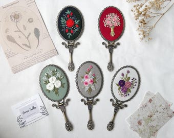 Floral Embroidered Oval Folding Mirror, Vintage Makeup Foldable Mirror, Gift For Her, Aesthetic Bridesmaid Gift, Bridesmaid Mirror