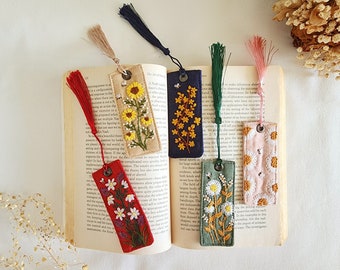 Floral Embroidered Bookmark, Cute Handmade Flower Bookmark, Linen Hand Embroidered Bookmark, Unique Gifts For Book Lovers