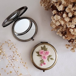 Floral Embroidered Compact Mirror, Vintage Makeup Mirror, Gift For Her, Aesthetic Bridesmaid Gift, Bridesmaid Compact Mirror, Collection 1 4. Three roses