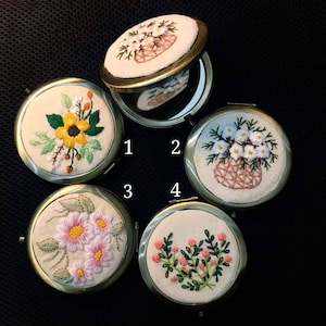 Floral Embroidered Compact Mirror, Vintage Makeup Mirror, Gift For Her, Aesthetic Bridesmaid Gift, Bridesmaid Compact Mirror, Collection 2