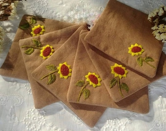 Ensemble de 4 sous-bocks brodés à la main, lot de 6, sous-bocks en lin tournesol, sous-bocks amateur de thé, cadeau pour elle, cadeau de pendaison de crémaillère, cadeau d'hôtesse