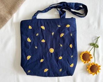 Hand Embroidered Daisy Linen Bag, Cute Small Daisies Embroidery Market Bag, Eco Friendly Grocery Bag, Aesthetic Bag, Handmade Tote Bag