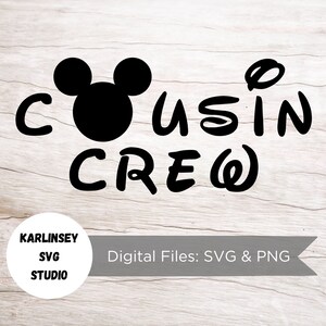 Könnte beinhalten: Schwarzweißes digitales Design mit einem Mickey-Maus-Kopf und dem Text "COUSIN CREW" in einer verspielten Schriftart.