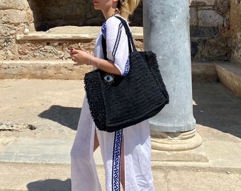 Crochet Raffia Fringed Beach Tote Bag: Handmade Woven Straw Shoulder Bag