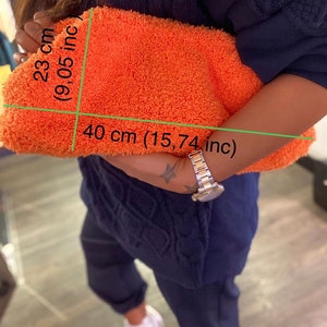 Mandará orange Teardrop Clutch