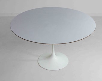 Vintage Knoll 54” Tulip Table by Eero Saarinen - Etsy 日本 Vintage Knoll 54” Tulip Table by Eero Saarinen - Etsy 日本