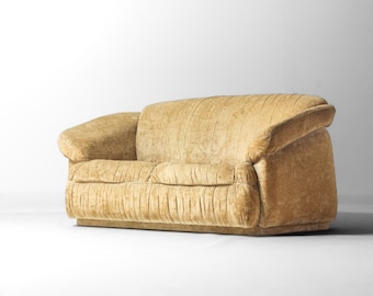 ベージュのベルベット生地を使用したイタリア製2人掛けソファ、1970年代製