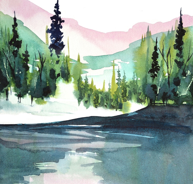 Pode incluir: Pintura em aquarela de uma cena de floresta com um lago em primeiro plano. As &aacute;rvores s&atilde;o verdes e o c&eacute;u &eacute; de um rosa suave. O lago &eacute; de um azul profundo com reflexos das &aacute;rvores.