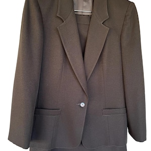 Vintage Koret Solos Women’s Brown Skirt Suit Set Size 10/14 – Blazer & Skirt, ILGWU, Shoulder Pads, USA Made, Classic Office Wear