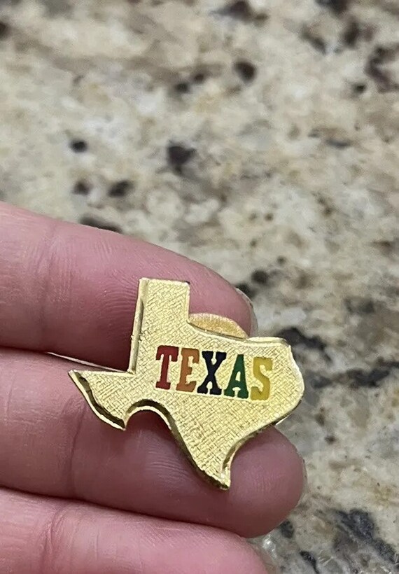 Vintage Texas Pins Dallas Star Lot Of 2 Retro - image 3