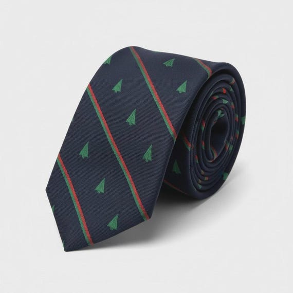 Vintage Christmas Tree Tie: Alynn Neckwear, 1980s Polyester Holiday Necktie