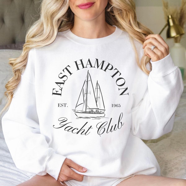 East Hampton Yacht Club, Hamptons Sweatshirt, Hamptons New York, Old Money Aesthetic, Clean Girl, Vintage Aesthetic, Country Club, Bougie