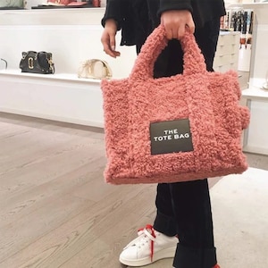 Marc Jacobs The Tote Bag similar styles or lookalikes? : r/handbags