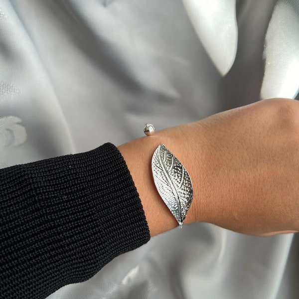 925 Sterling Silber Federblatt Armband Armreif - verstellbar mit einem Geschenkbeutel Beutel | personalisierter Frauenschmuck