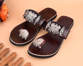 Handmade Leather Kolhapuri Bridal Sandals: Silver Rhinestone Embellishments