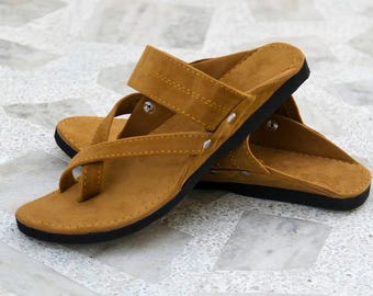 Handmade Suede Leather Sandals: Relaxing Tan Kolapuri Flats