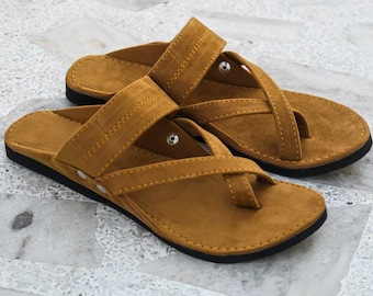 Gifts for your Love Relaxable Brown Sandals For Men, Comfortable men Slippers, Ethnic Thong Sandal, Handmade Kolapuri flip-flops, mens Flats