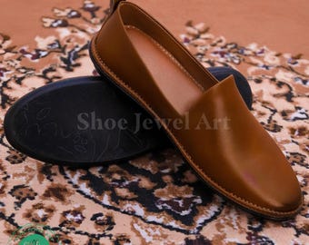 Handmade Tan Leather Mojari Shoes: Ethnic Mens Wedding Loafers