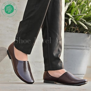 Brown Indian Ethnic Men&#39;s Unique design Slip On Shoes, Handmade Traditional Patent Loafers, Men Dresses shoes, wedding shoes, Festive Shoes,