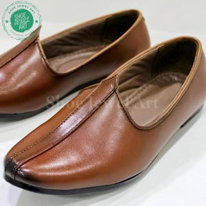Handmade Indian Mojari Shoes: Ethnic Wedding Slippers