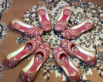 Red Velvet Bridal Khussa Jutti: Silver Embroidered Wedding Flats