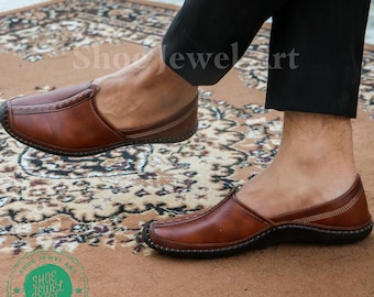 Mens Ethnic Leather Slip on Loafers: Traditional Indian  display picture 1