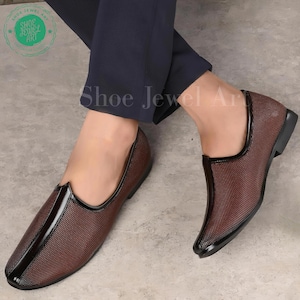 Brown Textured Design Ethnic Shoes for men, indian style men&#39;s Juttis and Mojari, Occasions shoes, Traditional loafers, Party Wear Men Shoes