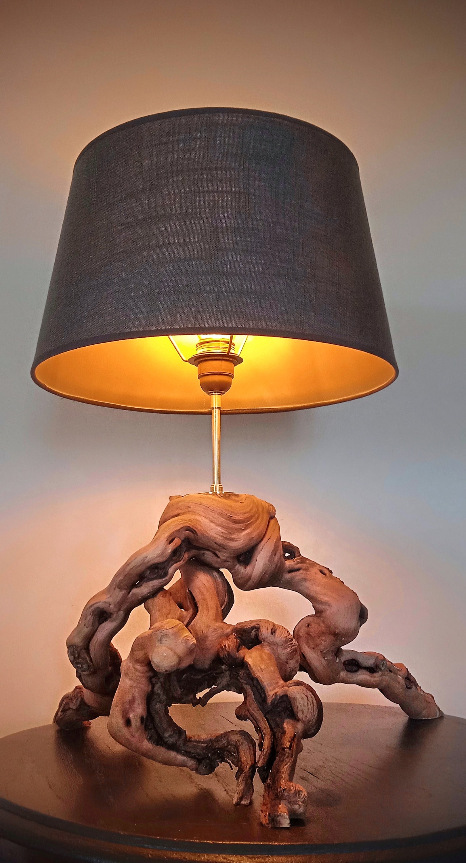 Lampe en Bois de Vigne