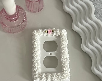 Coquette Floral Cake Wallplate Outlet Cover