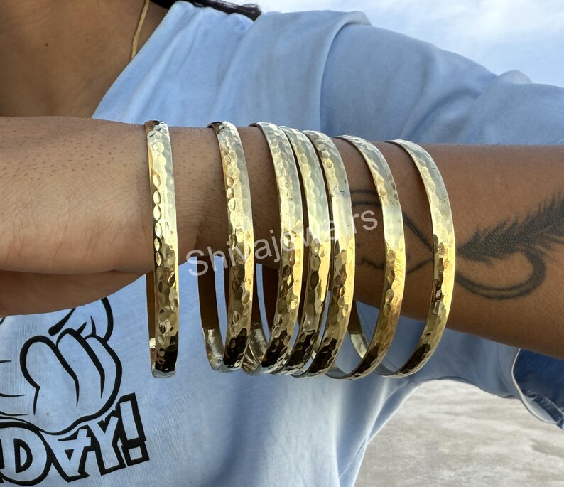 Half round bangle