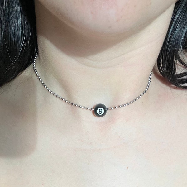 Simple 8ball stackable necklace