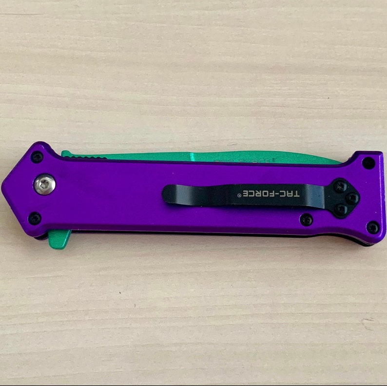 8 Joker Purple Tactical Cute Spring Assisted Open Blade Folding Pocket Knife.Cool Knife. Gift for Father. Gift for boyfriend. imagem 7