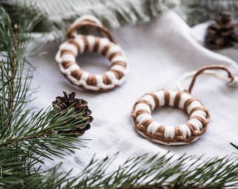 Macrame ring Christmas ring wooden ring Christmas gift gift idea Christmas decoration decoration window decoration for hanging