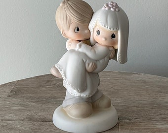 Vintage Bride & Groom Wedding Cake Topper Porcelain Bride and Groom Figurine Wedding Cake Couple Topper Precious Moments 1982