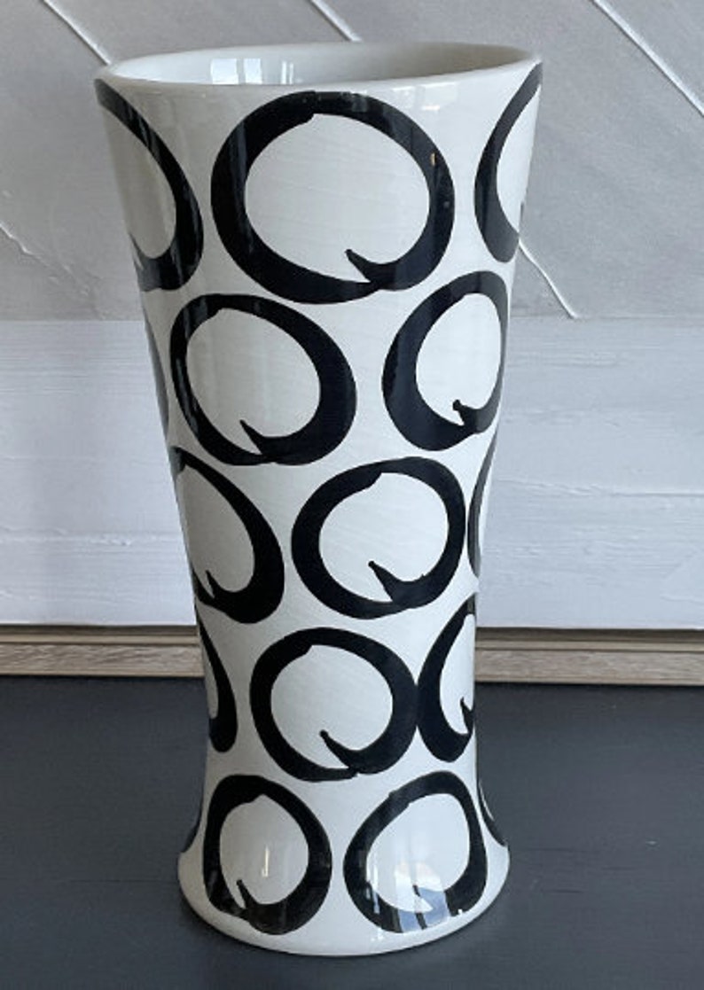 Vase Bitossi vintage Vase en céramique émaillée floral noir et blanc, poterie, art moderne du milieu du siècle, décoration d'intérieur vintage Italie des années 1980 image 6
