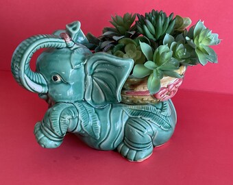 Jardinière vintage Cache-pot éléphant en majolique des années 1970 Poterie d'art, poterie d'éléphant, pot de succulentes en céramique, tronc d'éléphant renversé