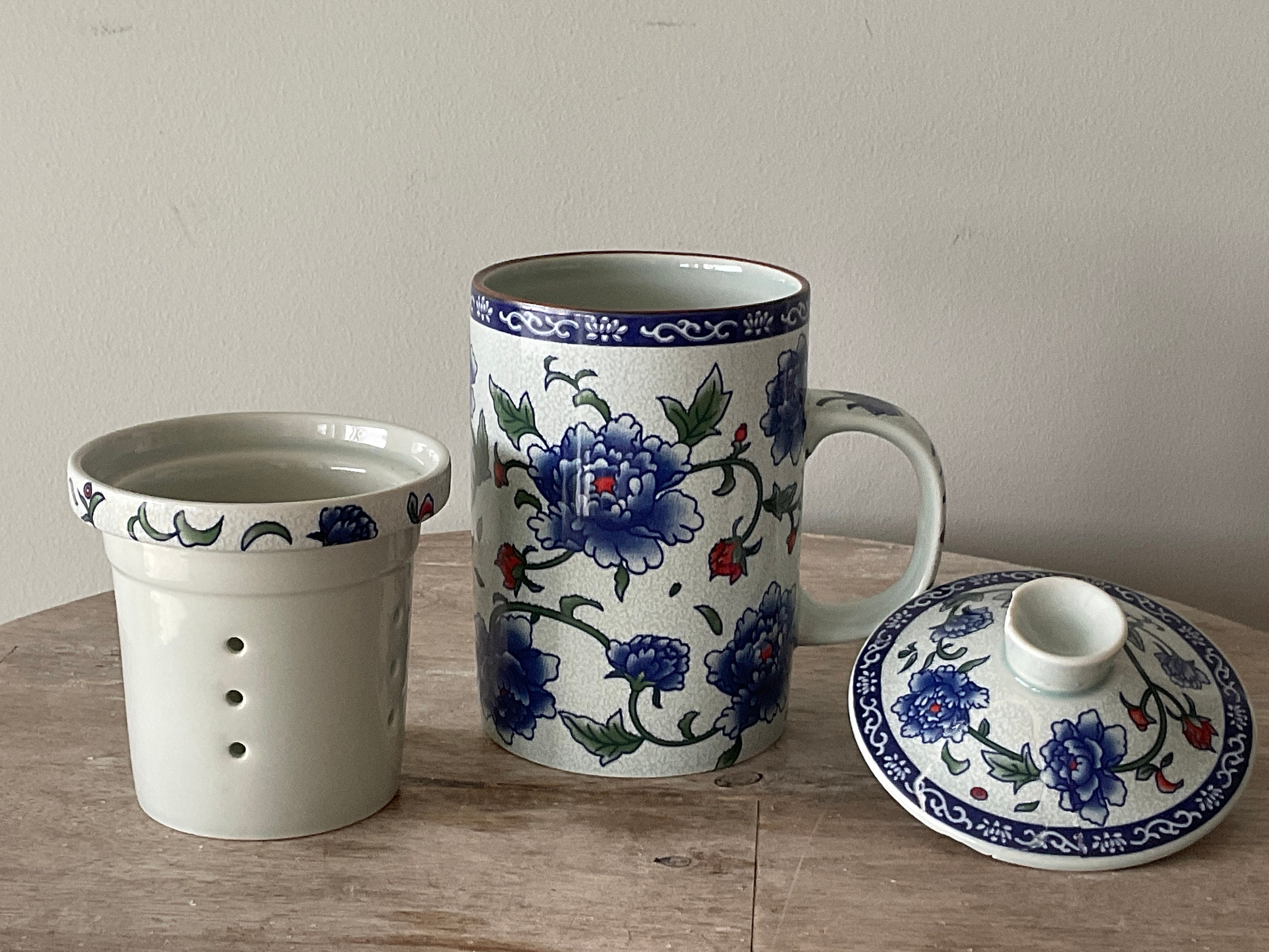 Ceramic Tea Cup Mug Infuser - VICRAYS Large 16 oz Hot Loose Steeping Handle  Teacup with Leaf Infuser Spoon Lid - Blue Tall Glazed Strainer Coffee Mug  Microwave Safe - Starry Blue - Vicrays Ceramics