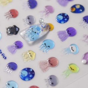 Stickers pour ongles mignons méduses, Stickers dessins animés, Stickers ongles mignons, Stickers ongles 3D style gelée, Designs d'ongles en méduse, Ongles à faire soi-même