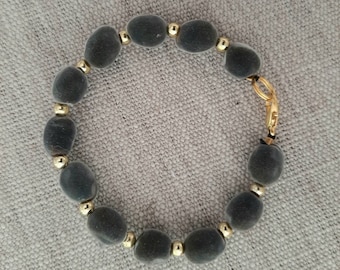 Natural Zanzibar seed bracelet