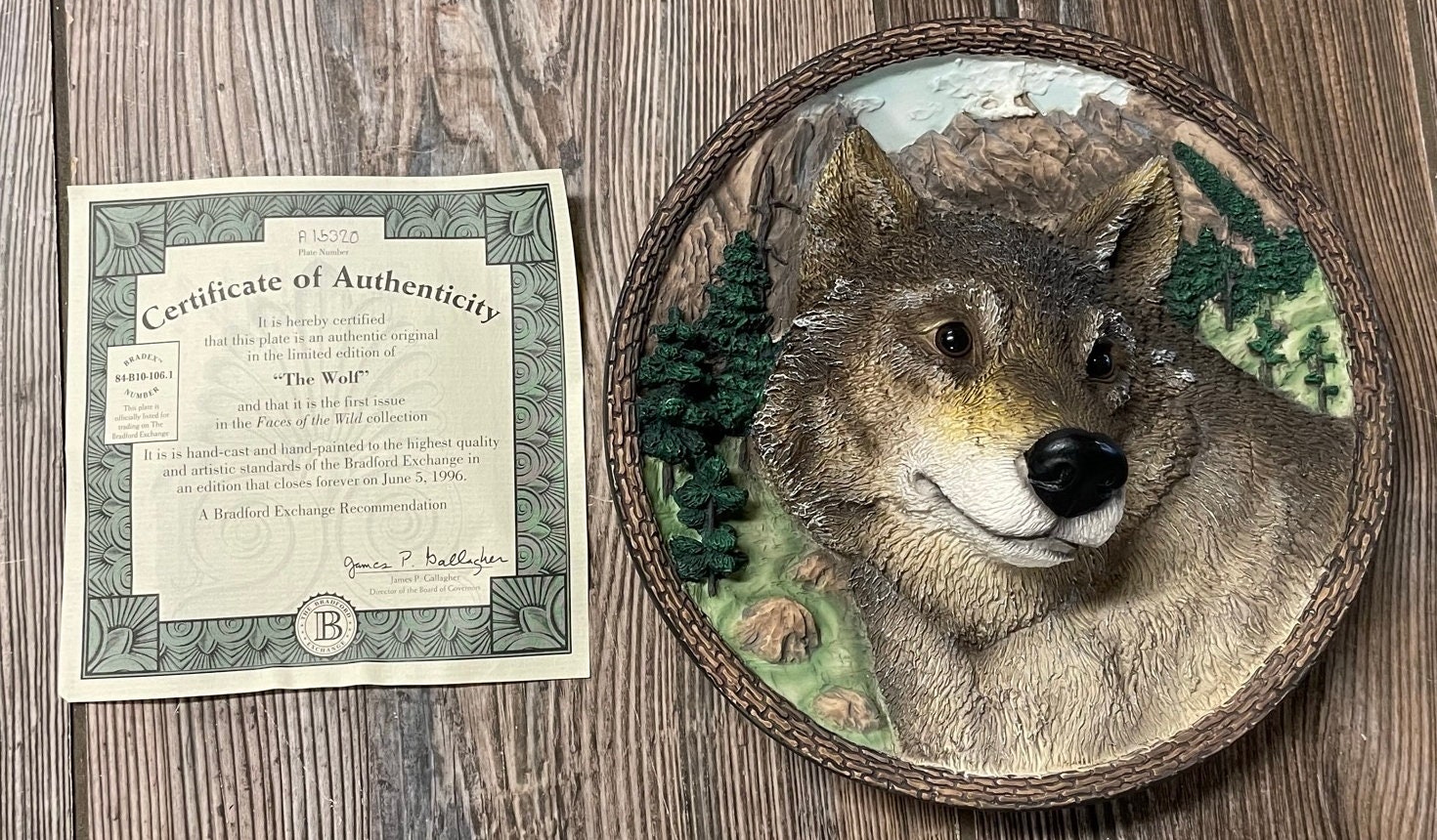 The Wolf Faces of the Wild Bradford Exchange Vintage 3-D