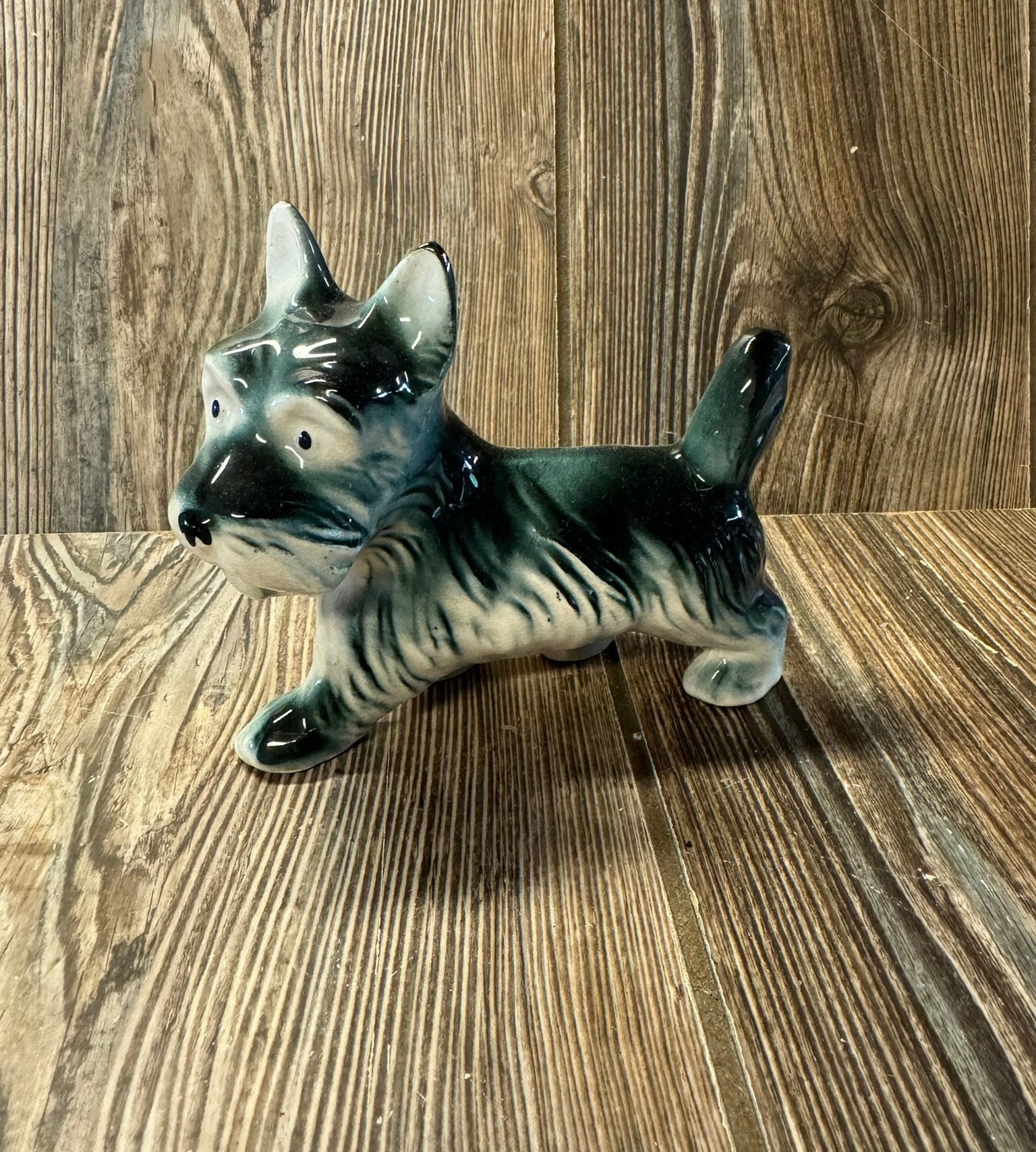 猫陶器置物BONE CHINA JAPAN ボーンチャイナジャパン