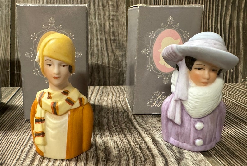 Vintage Avon Set of 4 Collectible American Fashion Thimbles With Boxes