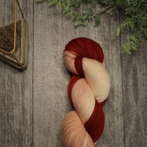 Peppermint, Fingering weight yarn, Hand dyed yarn, Yarn, Knitting, Crochet, Sock yarn, Indie dyed yarn, Christmas Yarn, Holiday Yarn