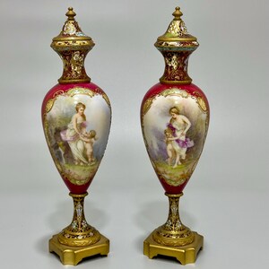 Decorative pair French vase made of hand painted porcelain, cloisonné enamel & golden bronze, champleve enamel and gilt bronze, Cloisonné en