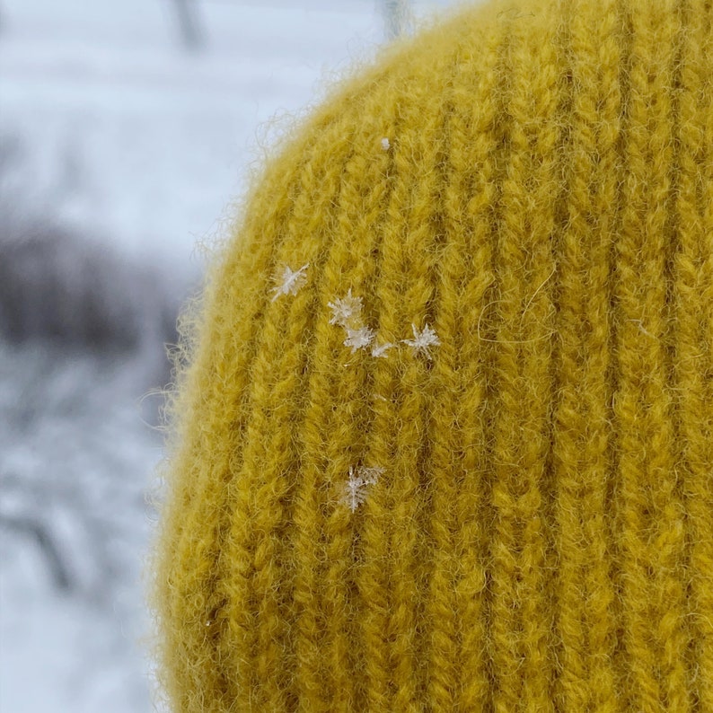 hand-knitted hats in yellow color from 100% merino lambswool